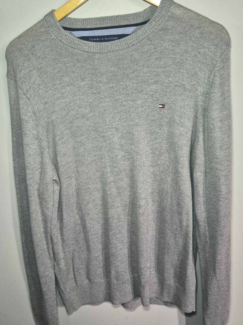 Tommy Hilfiger Gray Crew Neck Cotton Knit Sweater Men's Medium Classic Logo